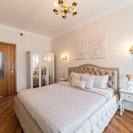 E. D. Angel Wing Apartment Šiauliai Extérieur photo
